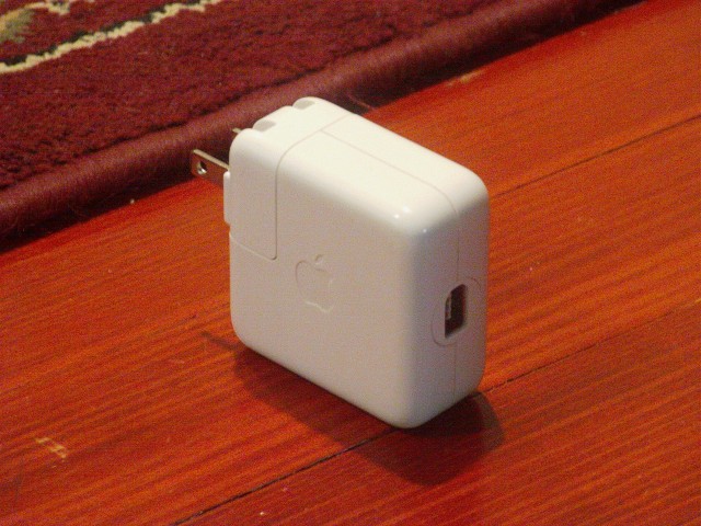 iPod firewire charger